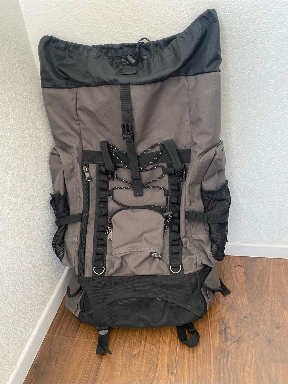 Western Pack Extra Large Men's Gray/Black  Travel Backpack with Multiple Pockets